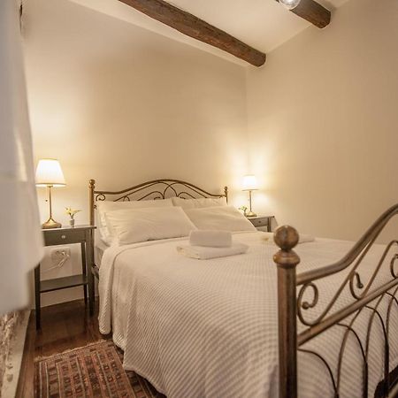 Studio Apartment Casa Di Pietra โรวีน ภายนอก รูปภาพ