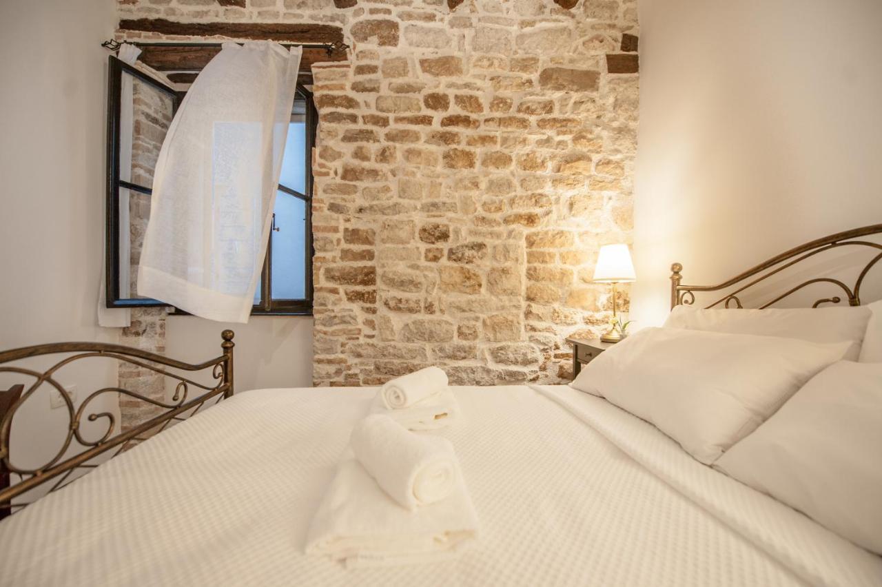 Studio Apartment Casa Di Pietra โรวีน ภายนอก รูปภาพ